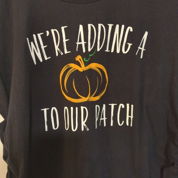 Motherhood Matern Size L Tee T-Shirt Expecting Halloween Fall Pumkin-lpb25 - Picture 1 of 10